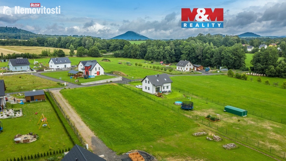 Prodej stavebního pozemku 2 004 m², Horní Habartice