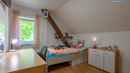 Prodej rodinného domu 140 m², Chabeřice - Holšice