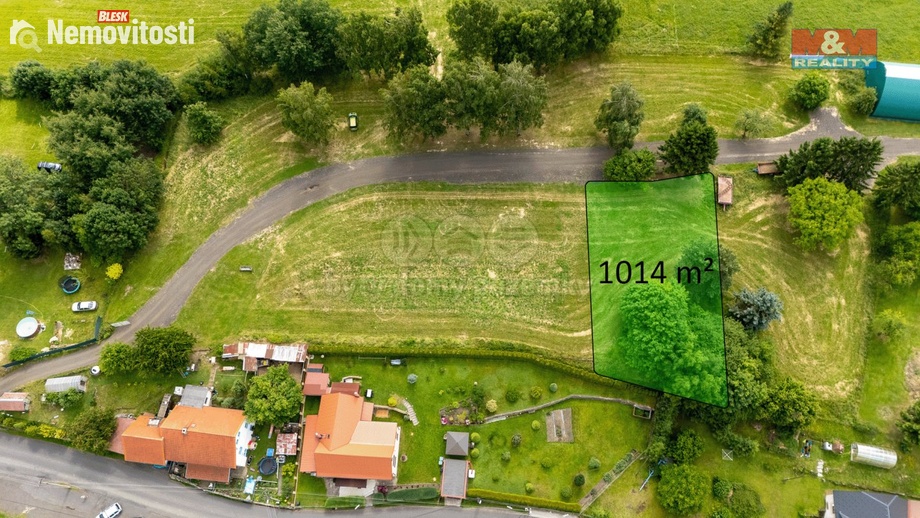 Prodej stavebního pozemku 1 014 m², Dobrná