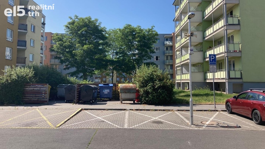 Pronájem garážové stání, 13 m² - Olomouc - Povel