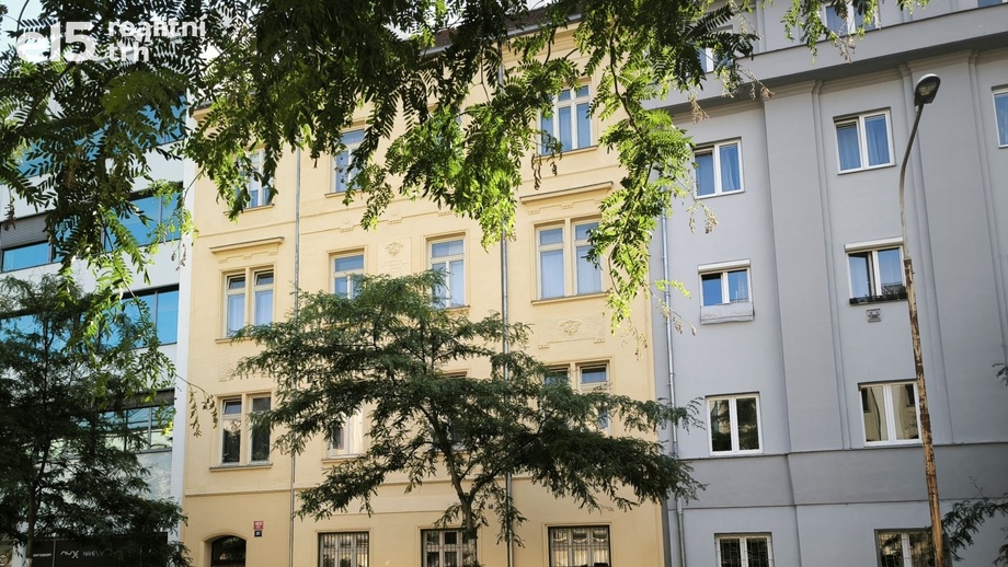 Prodej byty 2+kk, 44 m² - Praha - Karlín