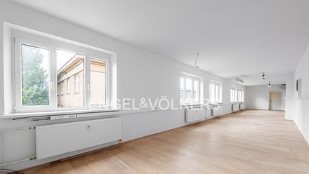 Pronájem kanceláře 65 m², Praha - Modřany