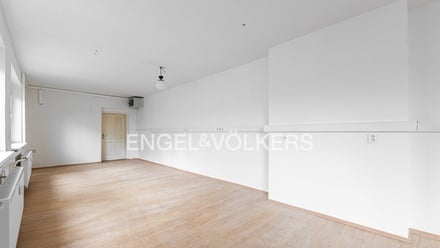 Pronájem kanceláře 65 m², Praha - Modřany