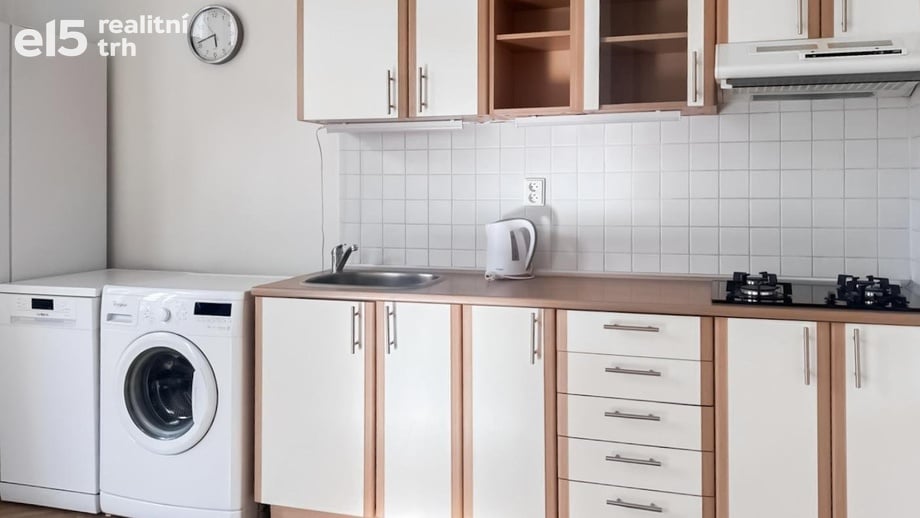 Pronájem byty 2+kk, 55 m² - Praha - Dejvice