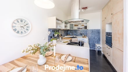 Prodej bytu 3+kk 85 m², Znojmo