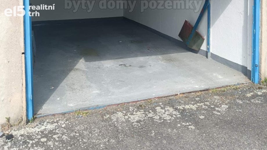 Pronájem garáže, 18 m² - Plzeň - Doubravka