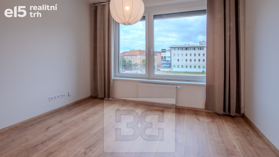 Pronájem byty 1+kk, 32 m² - Praha - Vysočany