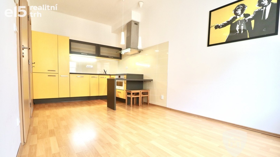 Pronájem byty 2+kk, 34 m² - Praha - Libeň