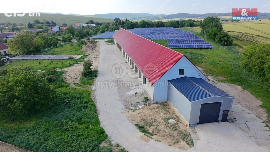 Pronájem skladu 800 m², Újezdec