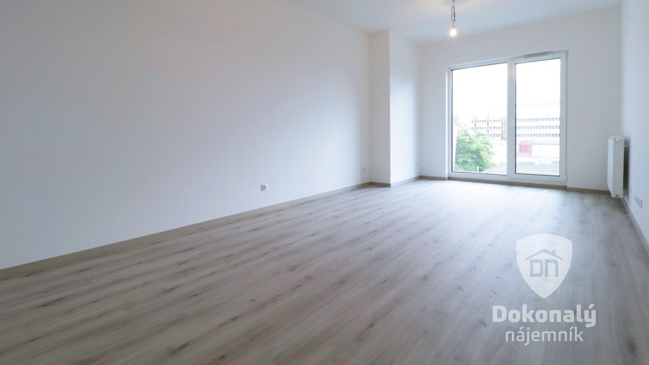 Pronájem bytu 1+kk 32 m², Praha - Libeň