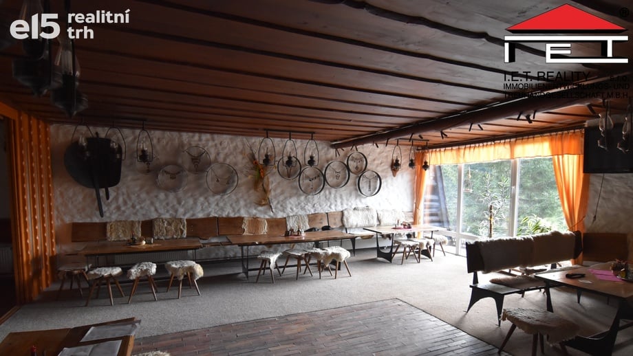 Prodej restaurace, 1 117 m² - Bílá