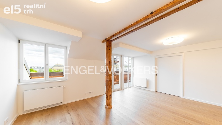 Pronájem byty 5+kk, 136 m² - Praha - Malá Strana