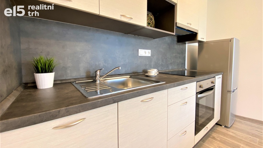 Pronájem byty 2+kk, 50 m² - Brno - Starý Lískovec