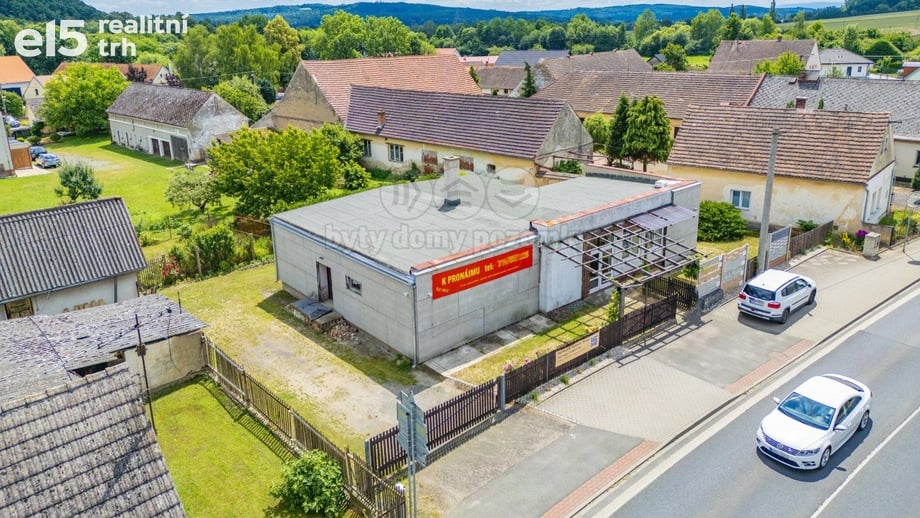 Pronájem obchodního prostoru 168 m², Borovy