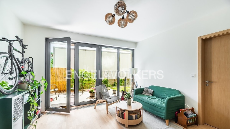 Pronájem bytu 2+kk 46 m², Praha - Hodkovičky