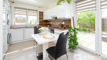 Prodej bytu 4+kk 74 m², Polerady