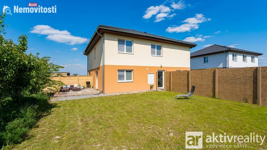 Prodej bytu 4+kk 74 m², Polerady