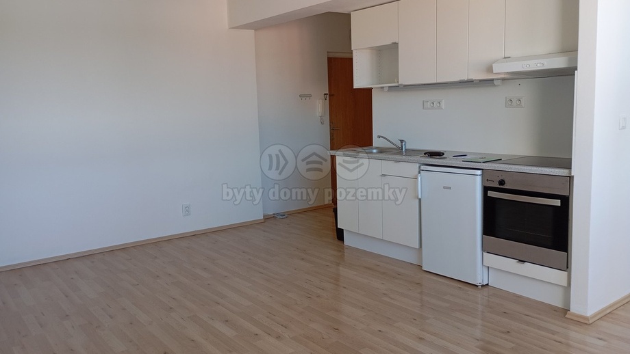 Pronájem byty 2+kk, 42 m² - Benešov