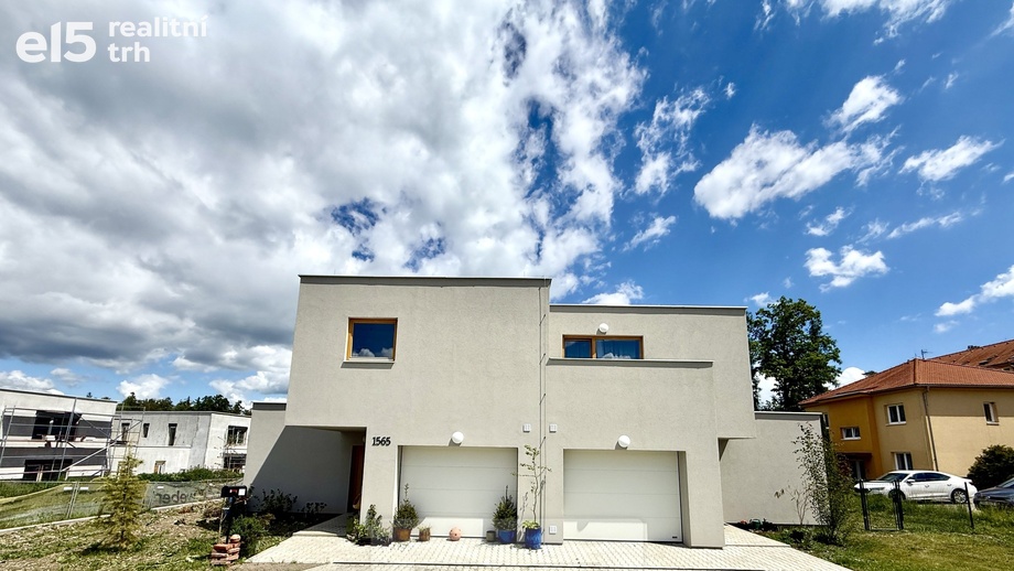 Prodej rodinného domu 265 m², Unhošť
