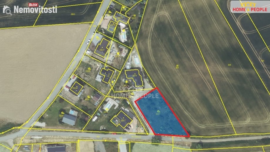 Prodej stavebního pozemku 1 255 m², Trubín