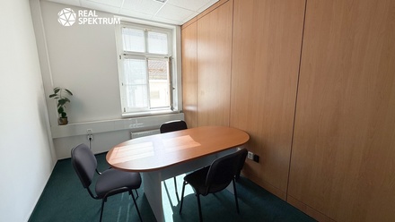 Pronájem kanceláře 227 m², Brno-město