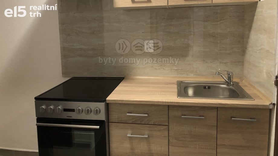 Pronájem byty 1+1, 28 m² - Opočno