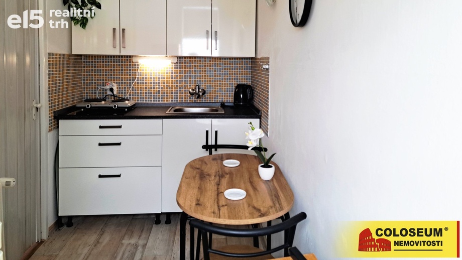 Pronájem byty 1+1, 31 m² - Brno - Lesná