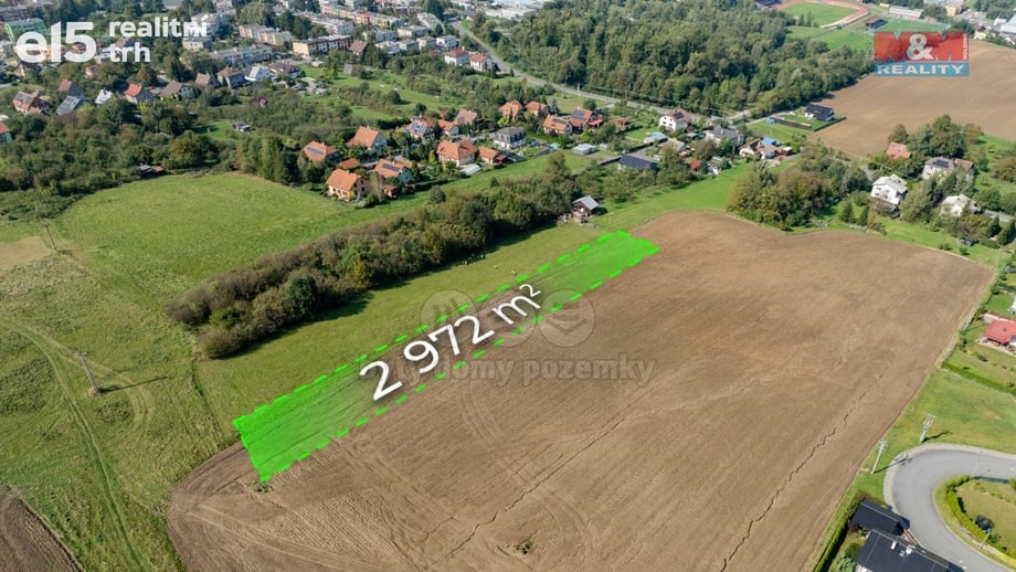 Prodej pole 2 972 m², Valašské Meziříčí