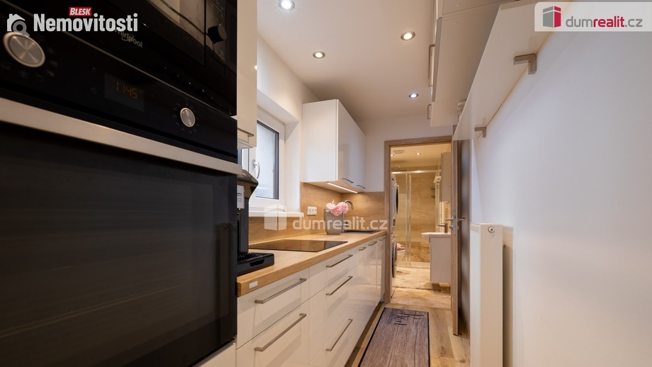 Prodej rodinného domu 280 m², Praha-Nebušice
