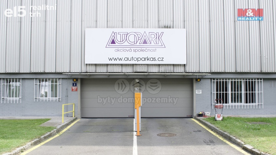 Prodej garážové stání, 10 m² - Praha - Podolí