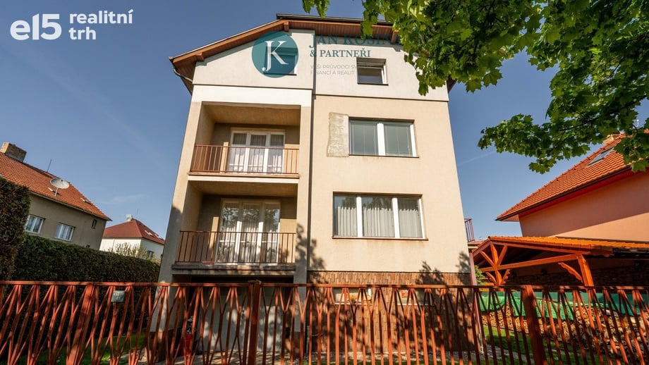 Prodej rodinné domy, 313 m² - Praha - Kyje