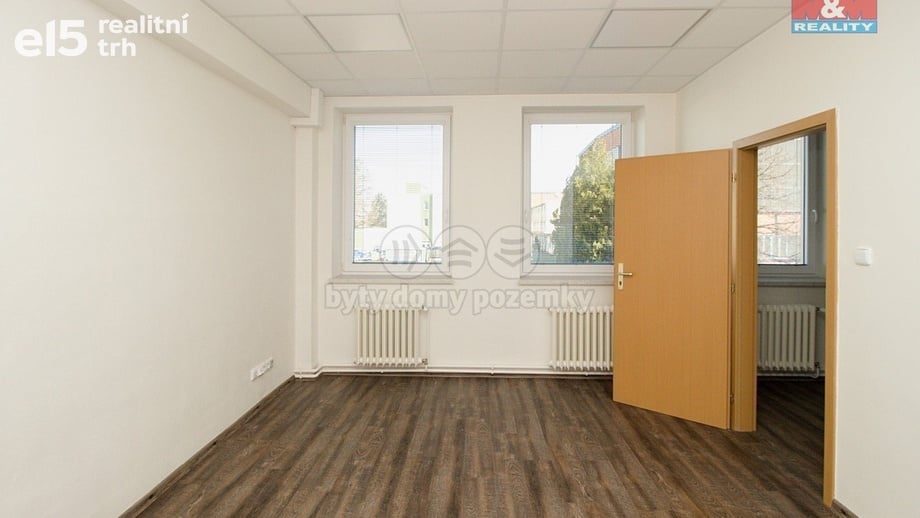 Pronájem kanceláře, 30 m² - Opava - Předměstí