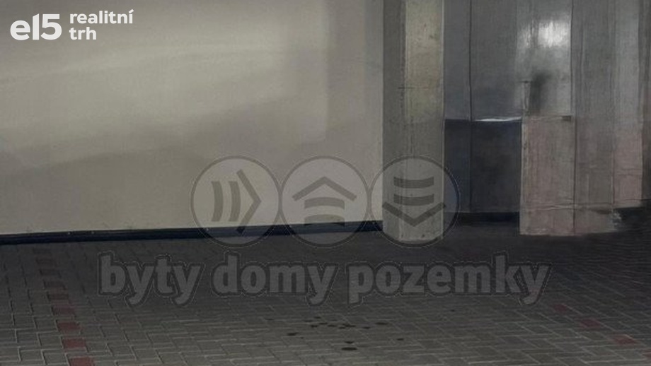 Pronájem garážové stání, 16 m² - Olomouc