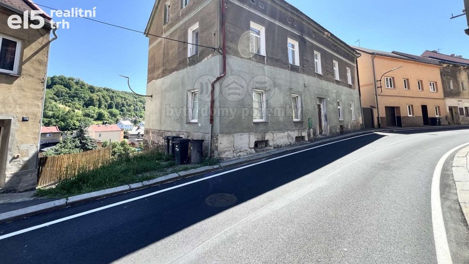 Pronájem byty 2+kk, 40 m² - Benešov nad Ploučnicí
