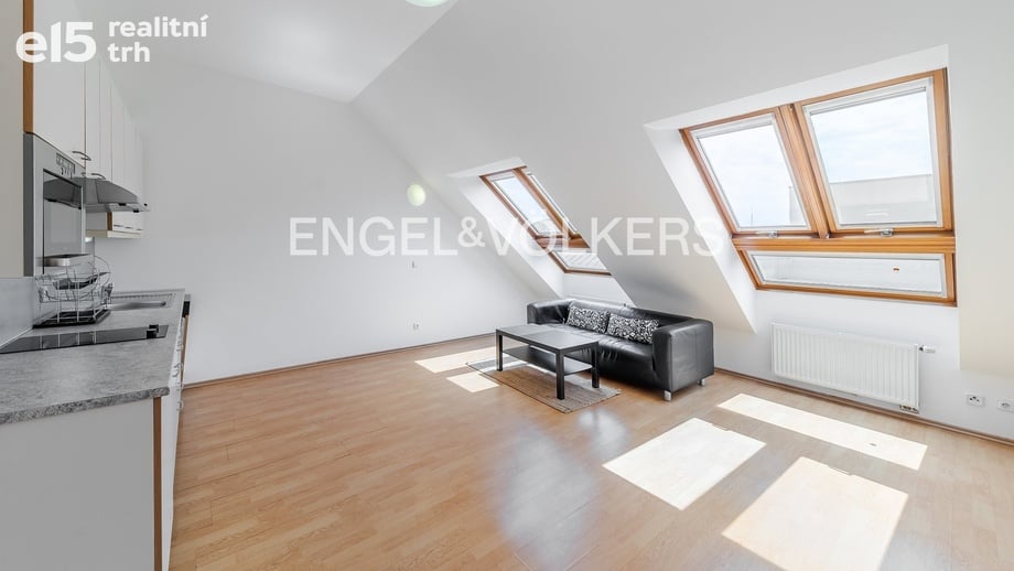 Pronájem byty 2+kk, 55 m² - Praha - Smíchov