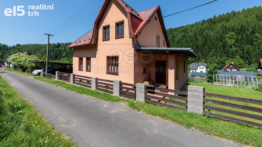 Prodej rodinné domy, 228 m² - Stříbrná
