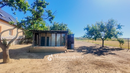 Prodej zahrady 1 132 m², Znojmo