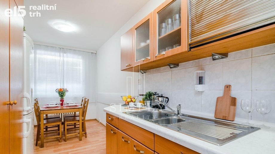 Pronájem byty 4+1, 90 m² - Praha - Černý Most
