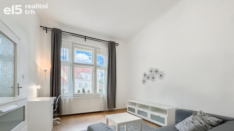 Pronájem byty 2+kk, 51 m² - Praha - Dejvice