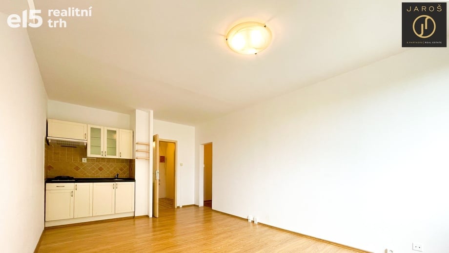 Pronájem byty 1+kk, 29 m² - Praha - Bohnice