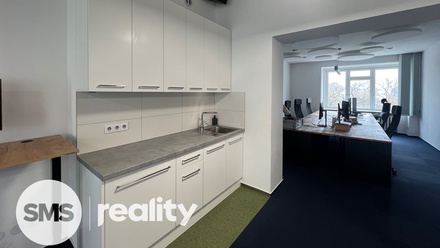 Pronájem kanceláře 105 m², Hradec Králové