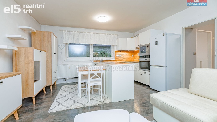 Prodej byty 2+kk, 40 m² - Líšnice