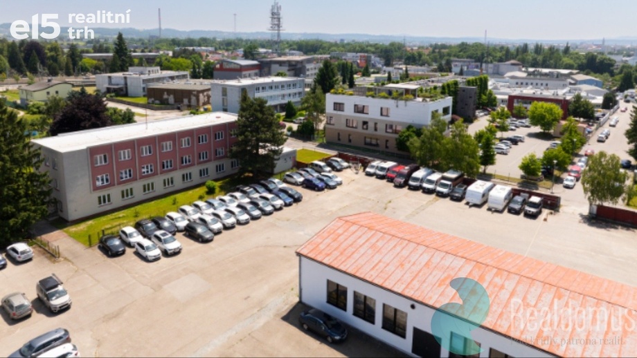 Pronájem kanceláře, 1 260 m² - České Budějovice