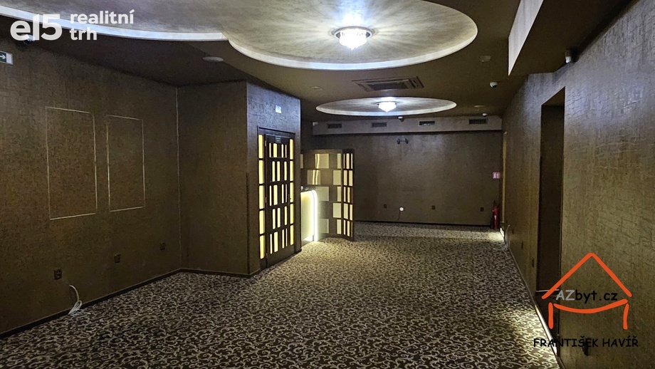 Pronájem restaurace, 205 m² - Praha - Vršovice