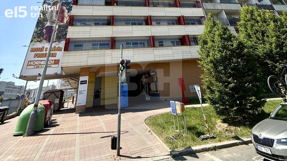 Pronájem byty 1+kk, 39 m² - Praha - Vysočany