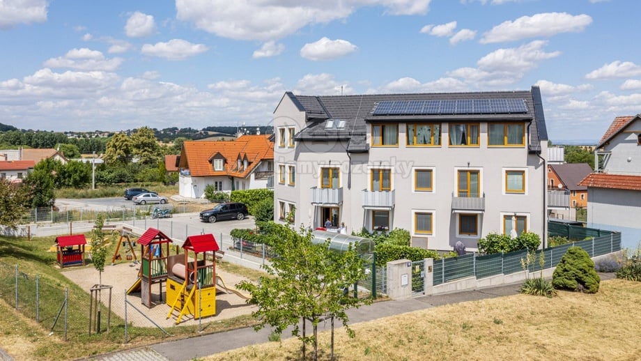 Prodej bytu 3+kk 70 m², Bořanovice - Pakoměřice