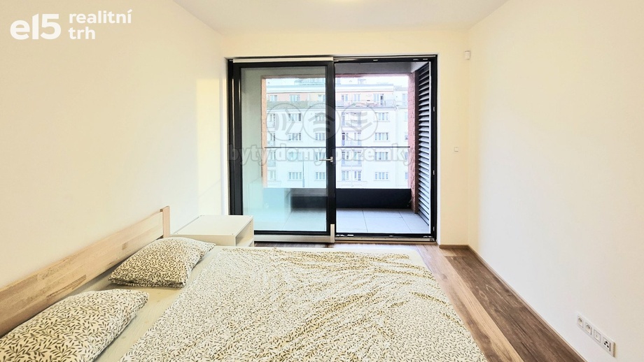 Pronájem byty 2+kk, 65 m² - Praha