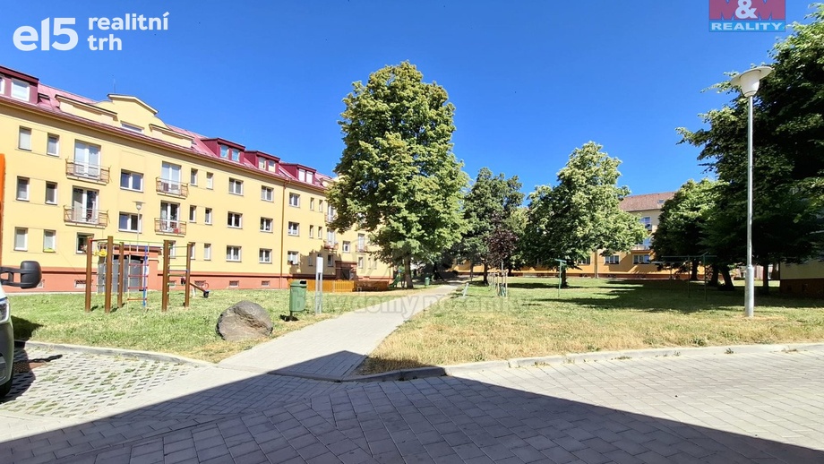 Prodej byty 3+1, 76 m² - Ostrov