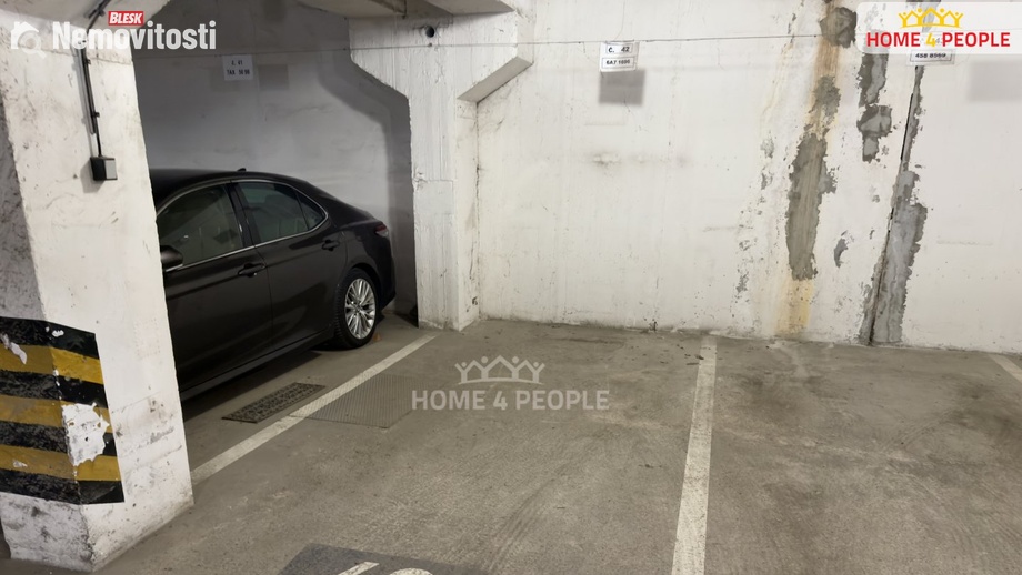 Prodej garáže 14 m², Praha 12