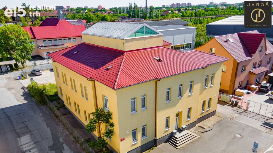 Pronájem kanceláře 449 m², Kladno
